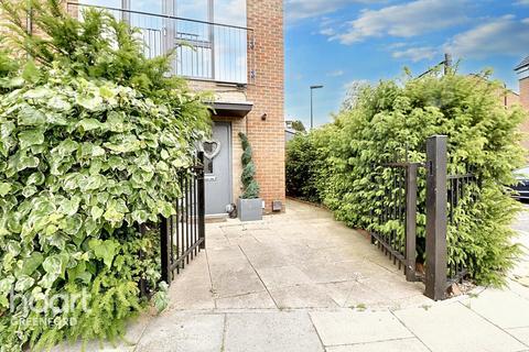 undefined, Lockwood Road, Southall