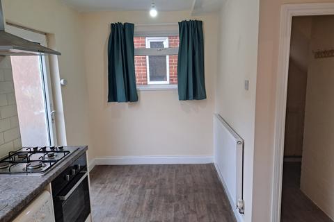3 bedroom semi-detached house to rent, Knole Road, Wollaton, Nottingham NG8 2DB