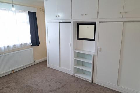 3 bedroom semi-detached house to rent, Knole Road, Wollaton, Nottingham NG8 2DB