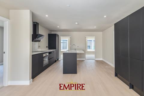 3 bedroom apartment to rent, City Green, 2094 Coventry Road B26 3YY