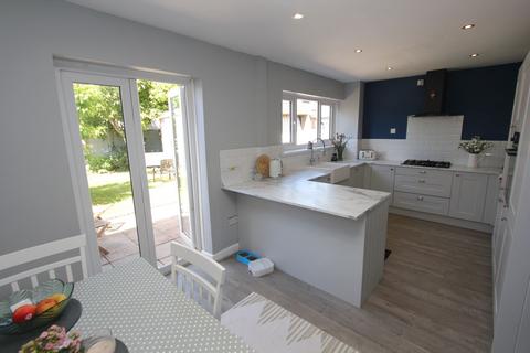 Tramore Fairfield Close, Llantwit Major, CF61 2XL