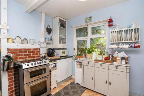 3 bedroom detached house for sale, Dale Avenue, Patcham, Brighton