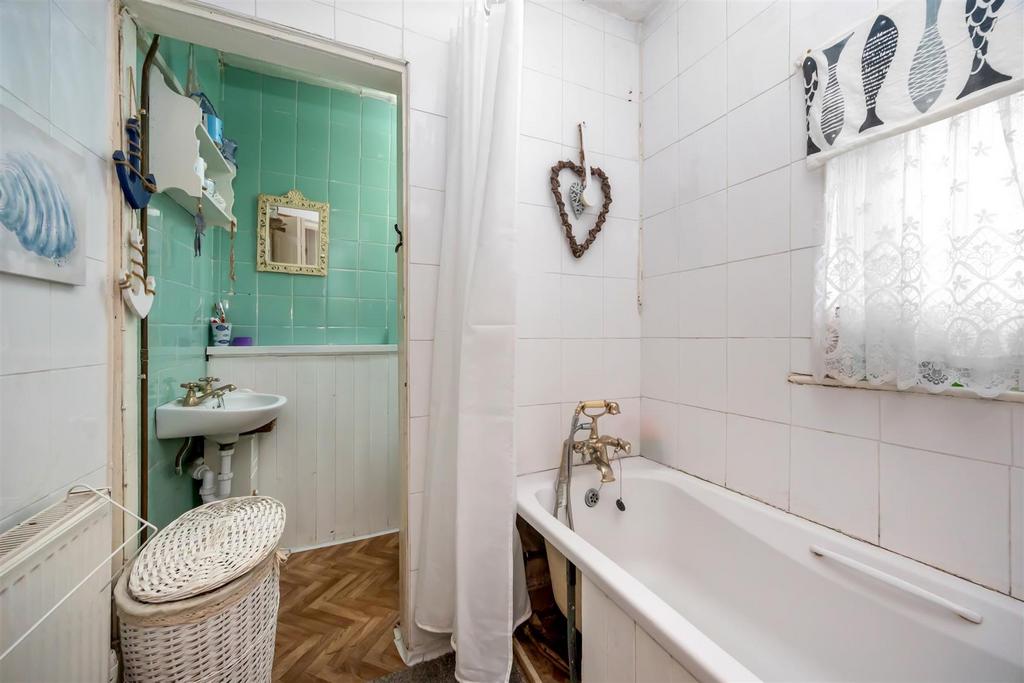 G/f Bathroom/WC