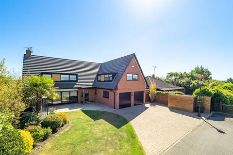 undefined, School Hill, Wootton Wawen, Henley-In-Arden