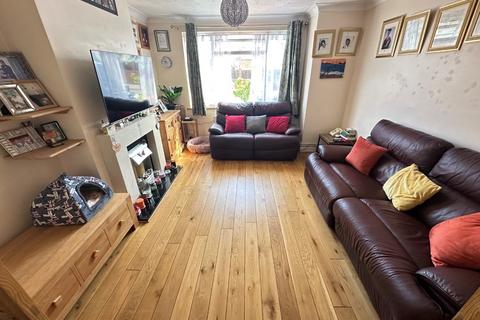13 Brandreth Avenue, Dunstable, LU5 4JP