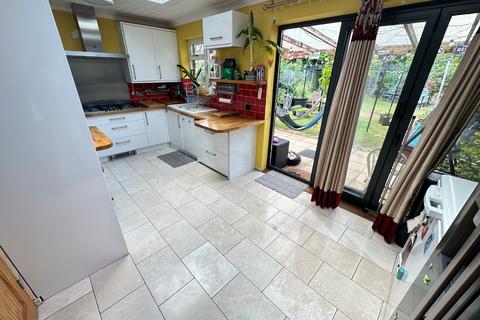 13 Brandreth Avenue, Dunstable, LU5 4JP