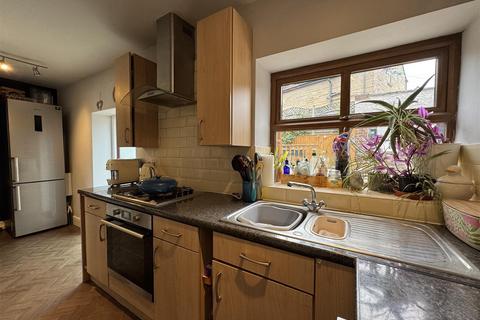2 bedroom terraced house for sale, Saville Road, Skelmanthorpe, HD8 9ED