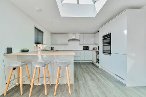 4 bedroom end of terrace house for sale, Sea View Terrace, Sennen TR19