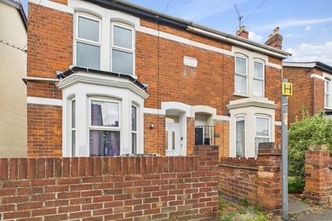 135 Tredworth Road, Gloucester, GL1 4QZ