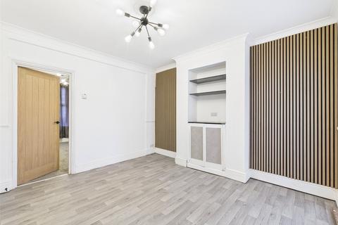 135 Tredworth Road, Gloucester, GL1 4QZ