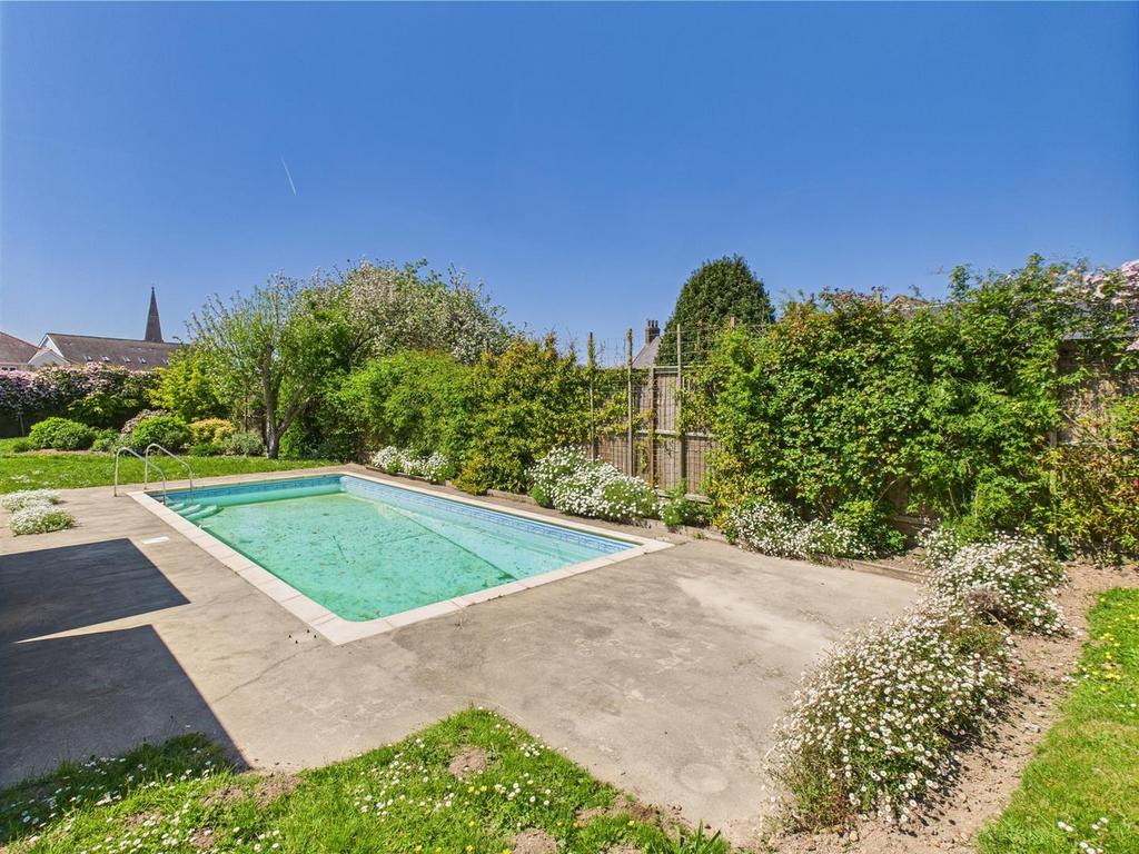 CAM04392 G0-PR0072-STILL009.jpg