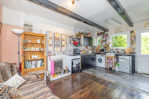 1 Forstal Road, Woolage Village, Canterbury, CT4 6SP