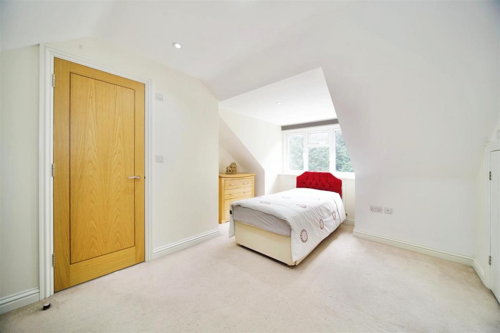 Bedroom 1 (loft)