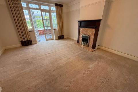 3 bedroom semi-detached house for sale, Lindenthorpe Road, Broadstairs CT10