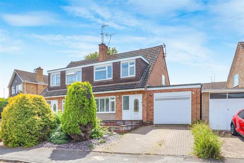 3 Field Close, Kenilworth, CV8 2JN