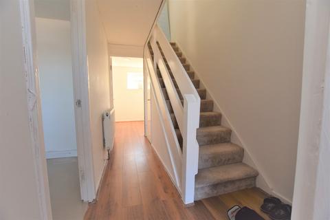 14a Berwick Road, London, E16 3DS