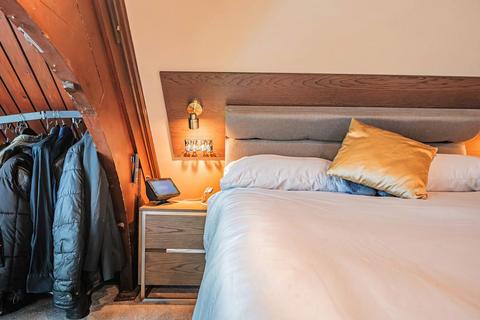1 bedroom flat for sale, Alexandra Park Road,  London,  N22,  Alexandra Park Road,  London,  N22,  N22