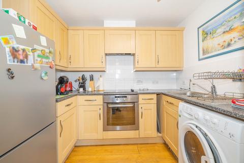 2 bedroom flat for sale, St. Andrews Close, Canterbury, Kent, CT1