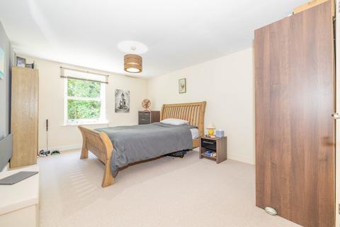 2 bedroom flat for sale, St. Andrews Close, Canterbury, Kent, CT1