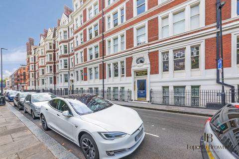 2 bedroom apartment to rent, Ridgmount Gardens, WC1E