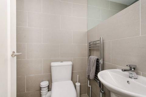 Flat 1, 31 Drewstead Road, London, SW16 1LY