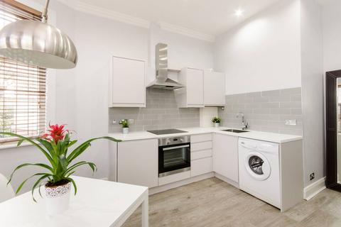 Flat 1, 31 Drewstead Road, London, SW16 1LY