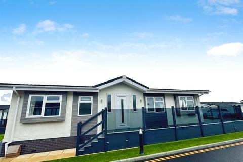 undefined, Canvey Island, Essex, SS8