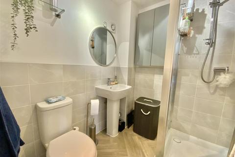 2 Bangor Close, Towcester, NN12 6UH