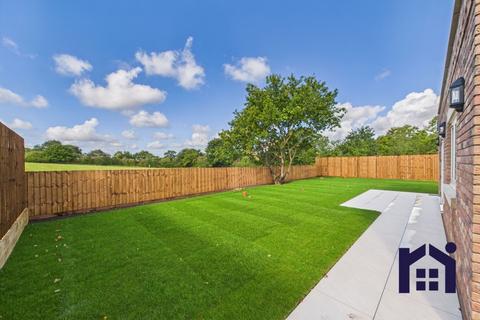 3 bedroom detached house for sale, Robin Hood Close, Mawdesley, L40 2RG