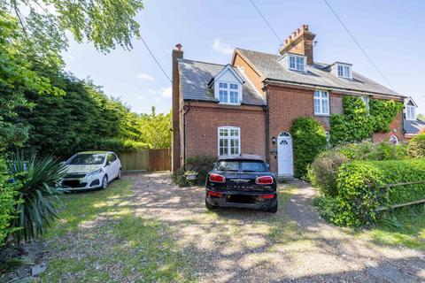 4 bedroom semi-detached house for sale, Dargate, Faversham, ME13