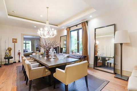 3 bedroom apartment to rent, Allingham Court, 44 The Bishops Avenue, London, N2