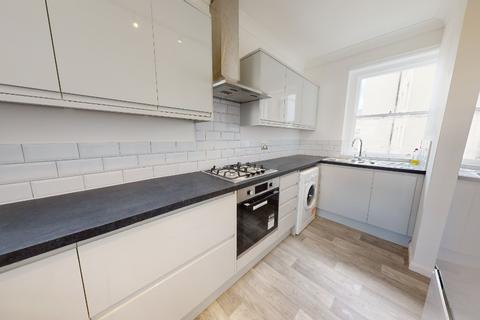 4 bedroom penthouse to rent, Kings Road