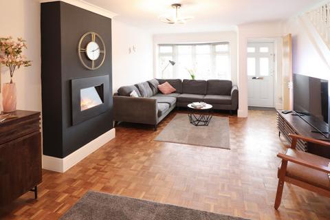 4 bedroom detached house for sale, Brooklands, Wickford, Essex, SS12