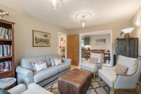 3 bedroom detached house for sale, East Lane, West Horsley