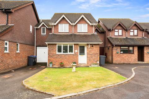 9 Bishops Mead, Laverstock, Salisbury, SP1 1RU