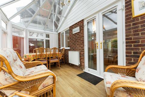 9 Bishops Mead, Laverstock, Salisbury, SP1 1RU
