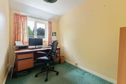 9 Bishops Mead, Laverstock, Salisbury, SP1 1RU