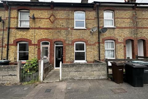 2 bedroom terraced house to rent, Five Ash Road, Gravesend