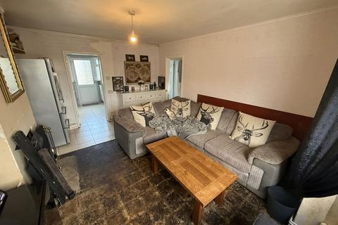 2 bedroom ground floor maisonette for sale, Linden Drive, Sheerness, Kent, ME12 1LG