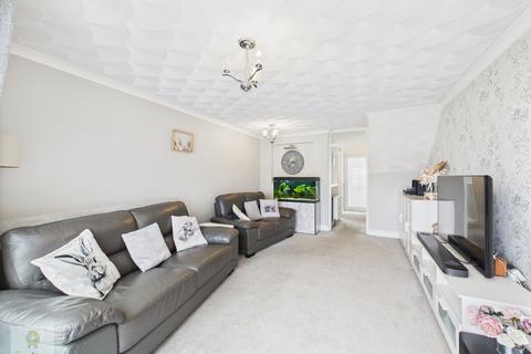 61 Abinger Drive, Chatham, ME5 8UL