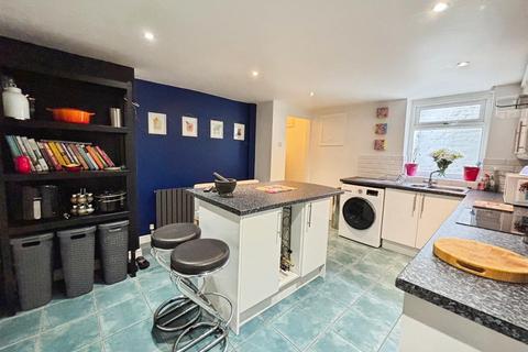 2 bedroom terraced house for sale, Etna Street, Bradford BD7