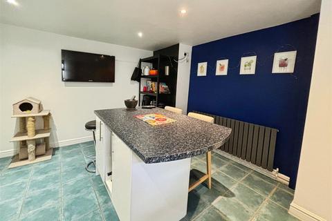 2 bedroom terraced house for sale, Etna Street, Bradford BD7