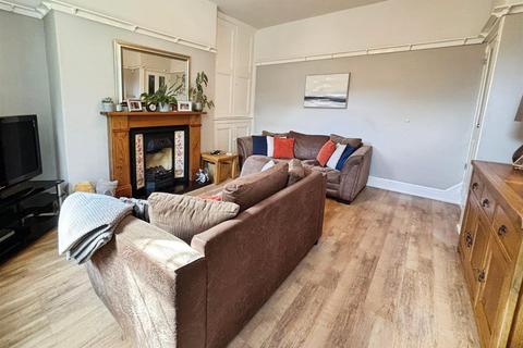 2 bedroom terraced house for sale, Etna Street, Bradford BD7