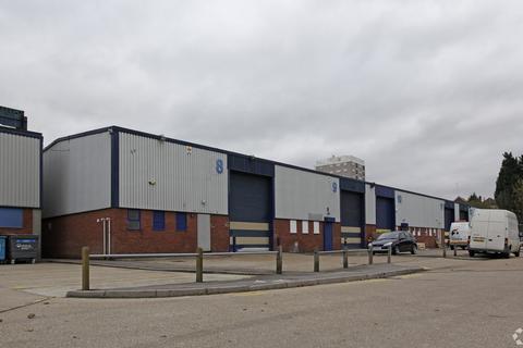 Industrial development to rent, 12 Northend Rd Erith DA8 3QE
