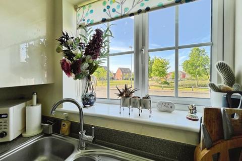 3 bedroom semi-detached house for sale, Mulberry Avenue, Beverley, HU17 7SS
