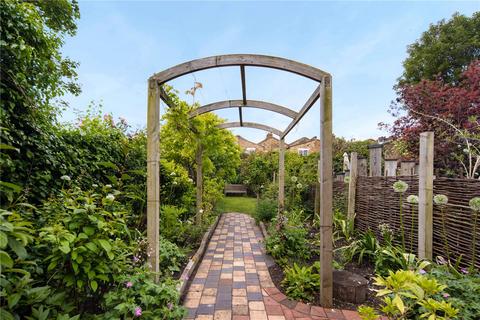 19 Norman Grove, London, E3 5EG
