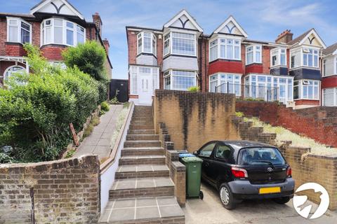 3 bedroom end of terrace house for sale, Manton Road, London, SE2