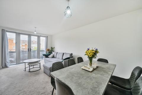 2 bedroom apartment for sale, Hartington Road, London