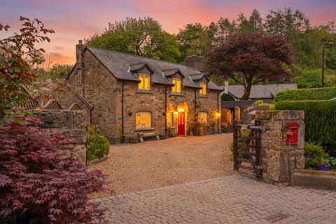 4 bedroom cottage for sale, Mold CH7