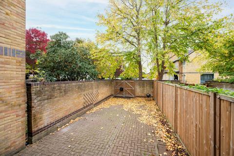 undefined, Gunwhale Close, Rotherhithe, London, SE16